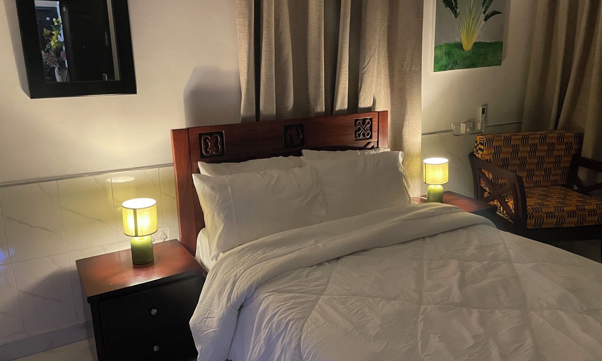 Aburi Hotel | Da Palm inn