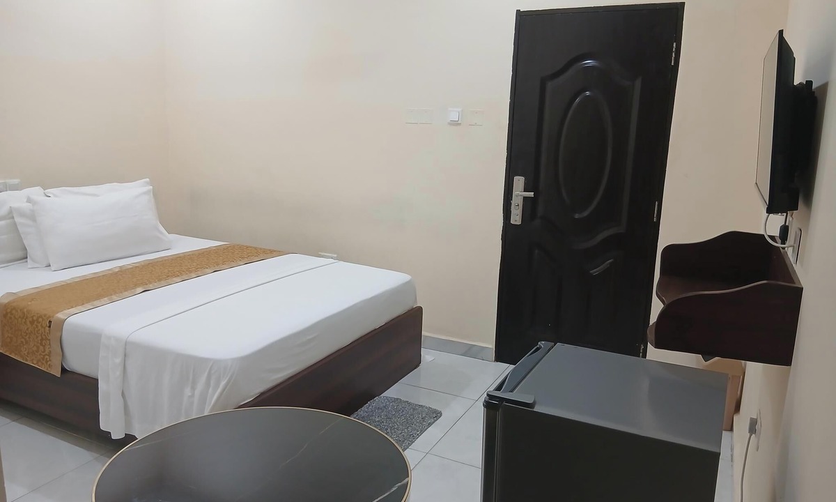 Ashaiman Hotel | Bluefin Hotel