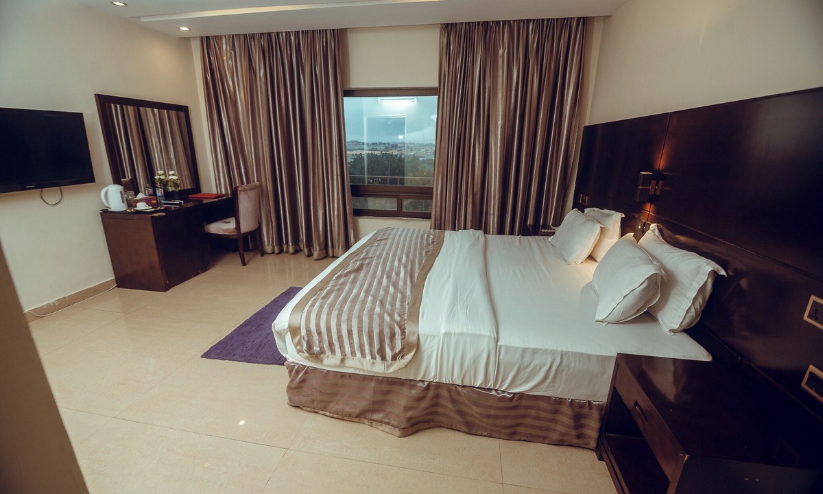 Kumasi Hotel | Noble House Hotel