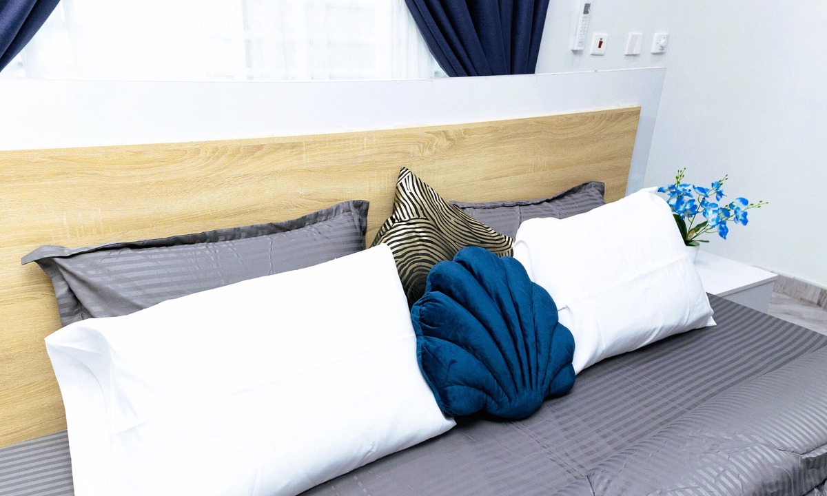 Kwabenyan Hotel | Firnic Luxurious Private Hotel