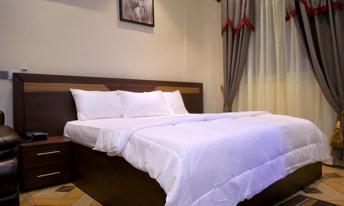 Zuarungu Hotel | BLUE SKY HOTEL LTD