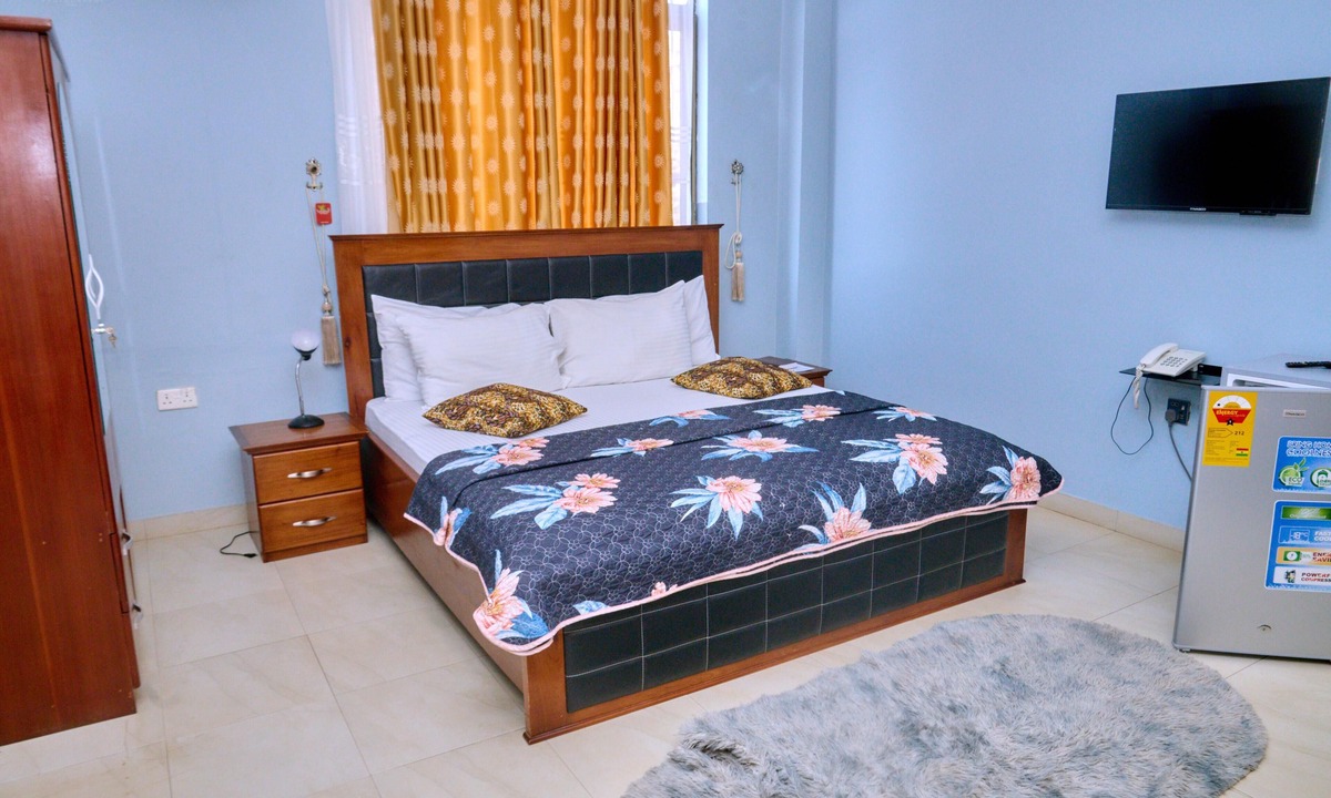 Sekondi-Takoradi Hotel | Thy Favour Hotel