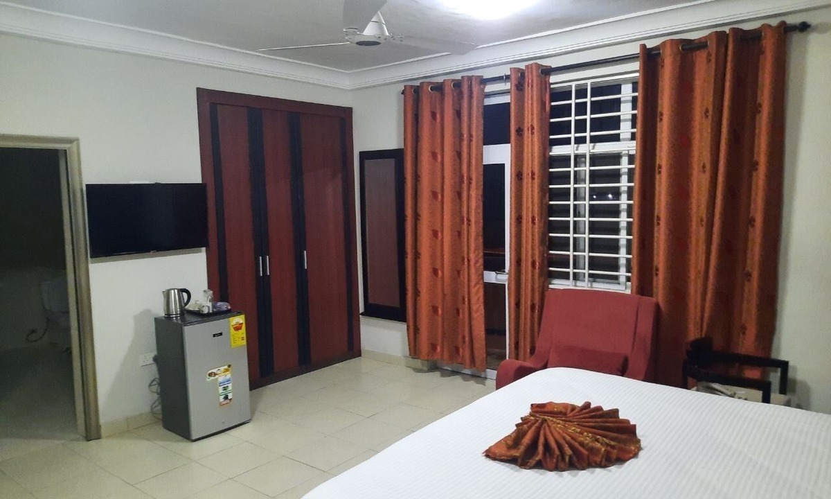 Sekondi-Takoradi Hotel | EFUA ANOAH HOTEL & APARTMENT