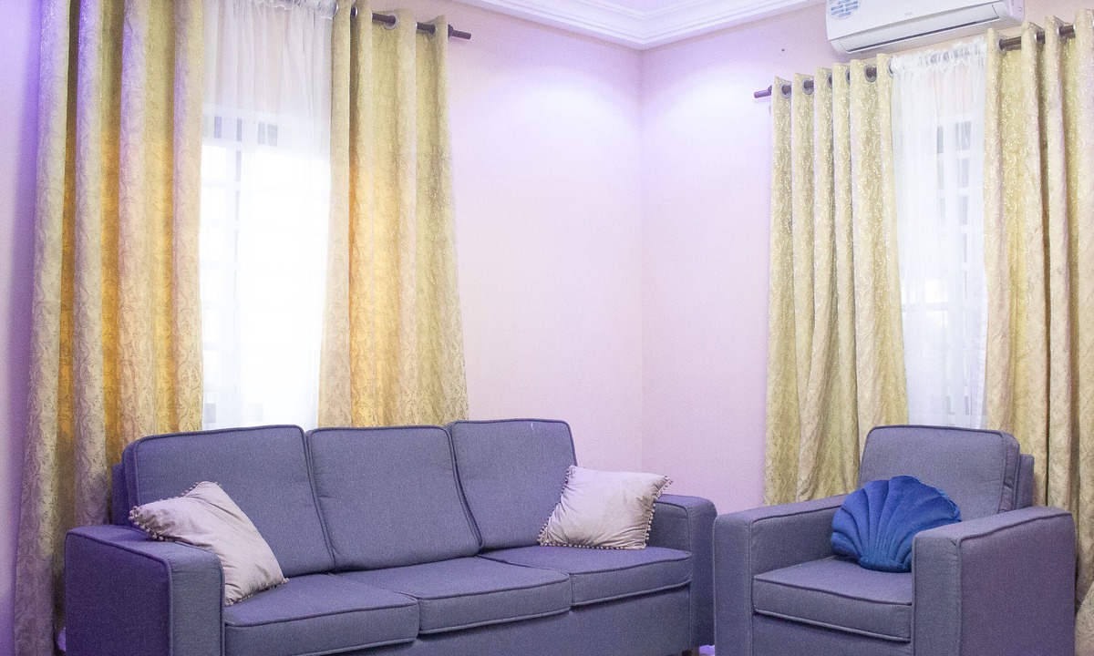 Prampram Bed & Breakfast | Afua Oparebea Courts