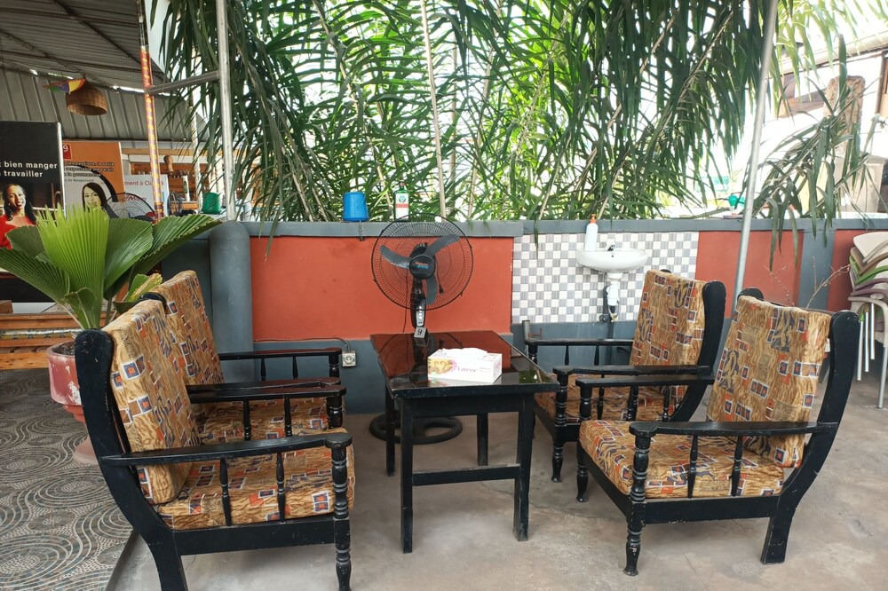 Lome Hotel | Cloud9 Lomé