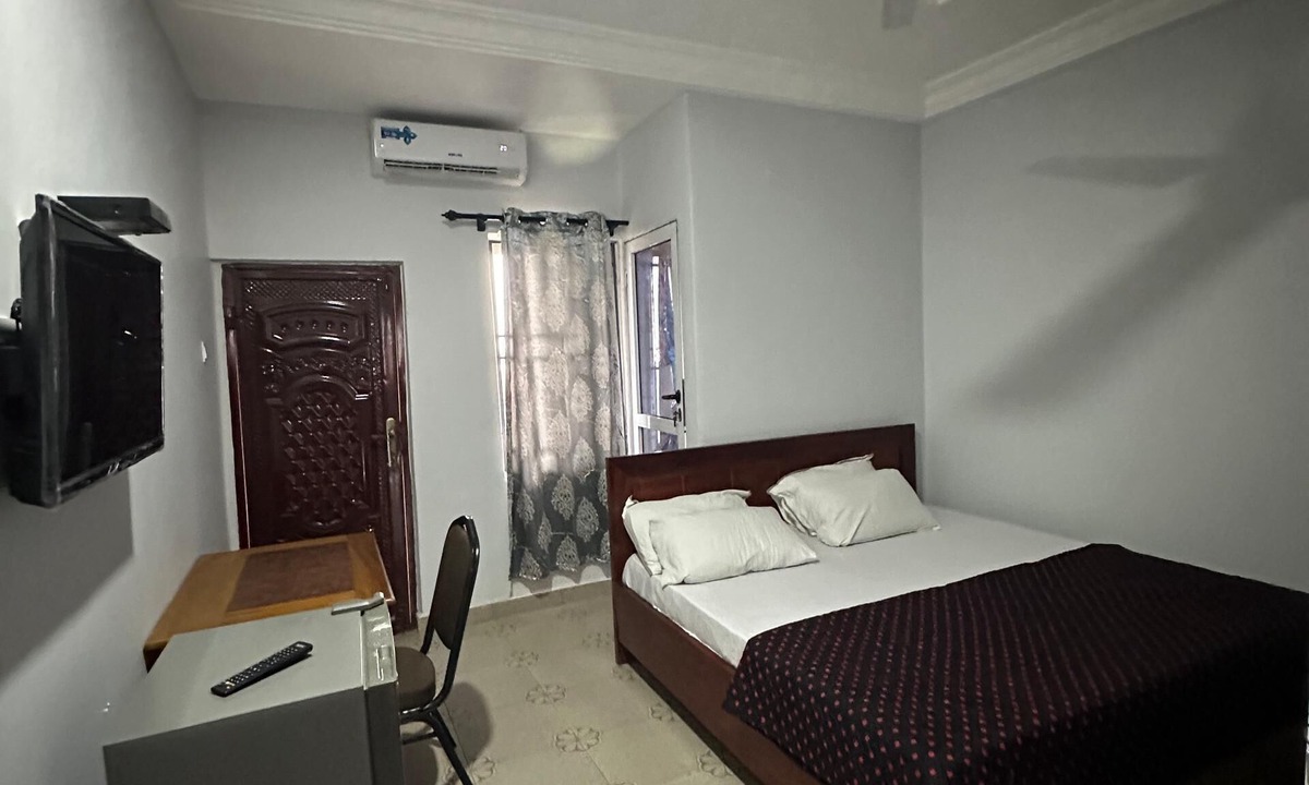 Kumasi Hotel | ESTHEMERS ROYAL HOTEL