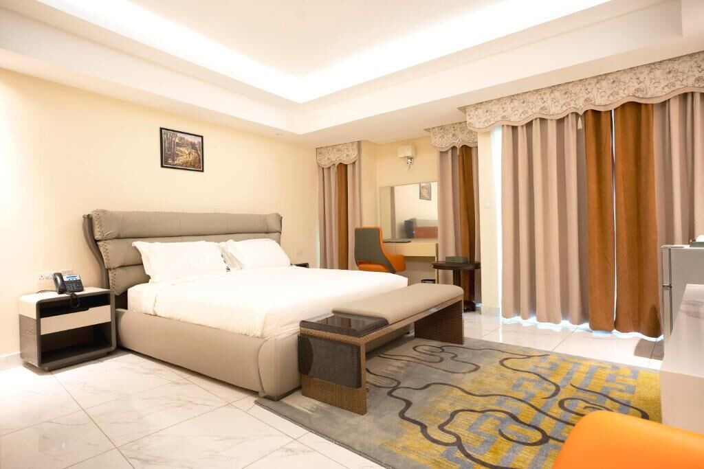Akyinim Hotel | THE GROVE ESSIPONG BEACH RESORT