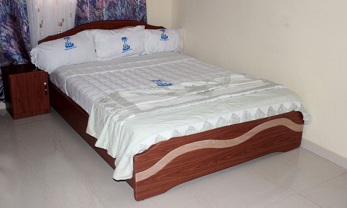 Kwabenyan Hotel | Grace Inn Hotel