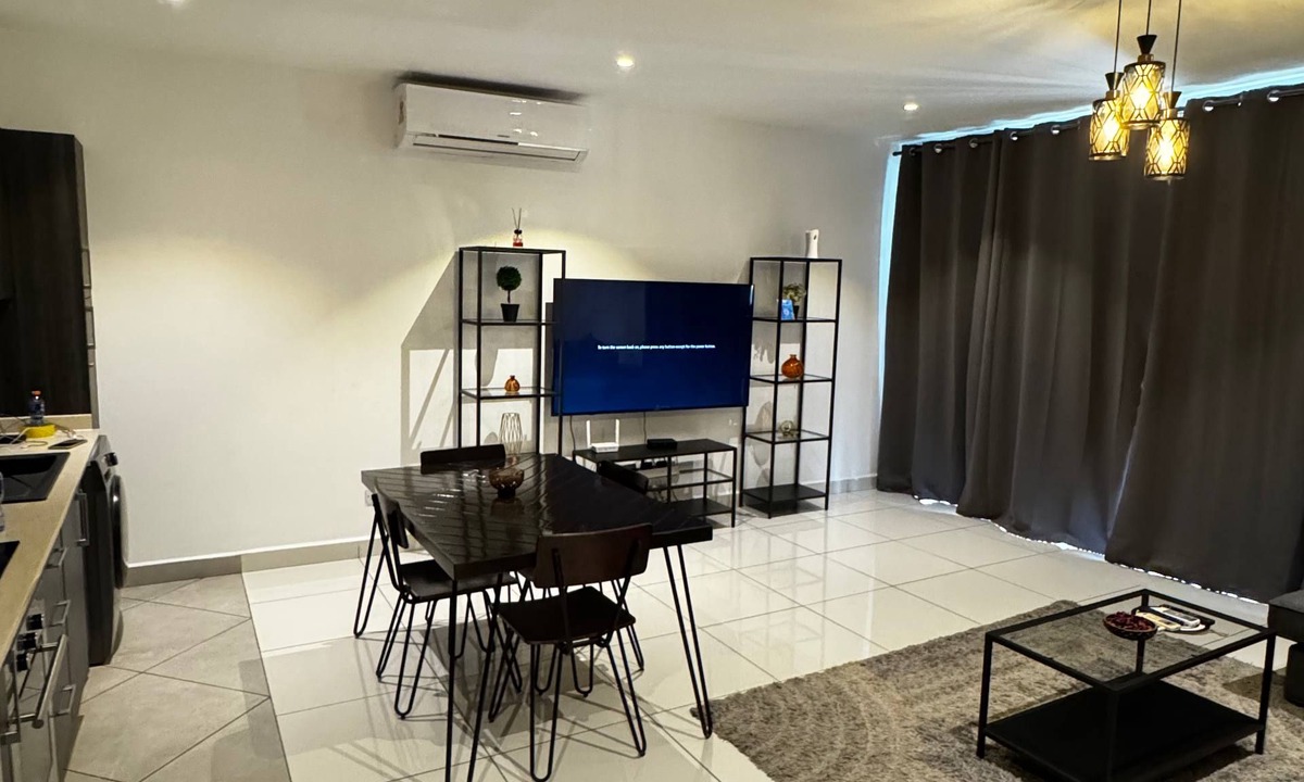 Cantonments Apartment | Luxury 3BR Apt w/ Pool, Gym Restaurant & DSTV - Embassy Gardens / 2 min from KIA