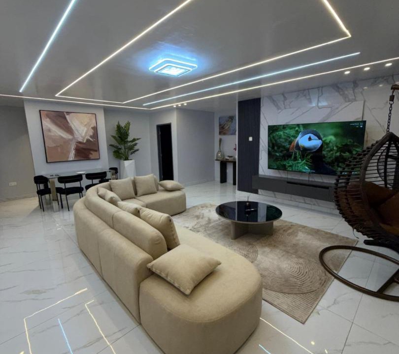 Kwabenyan Apartment | Nkrumah Heights Modern Luxury Stay