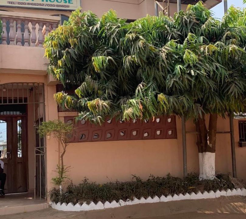 Sakumono House | Ross Villa Guest House