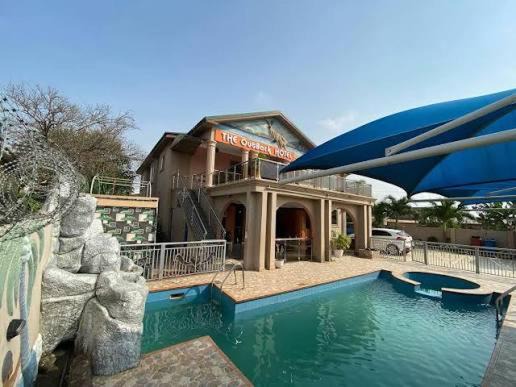 Taifa Hotel | The Outback Hotel