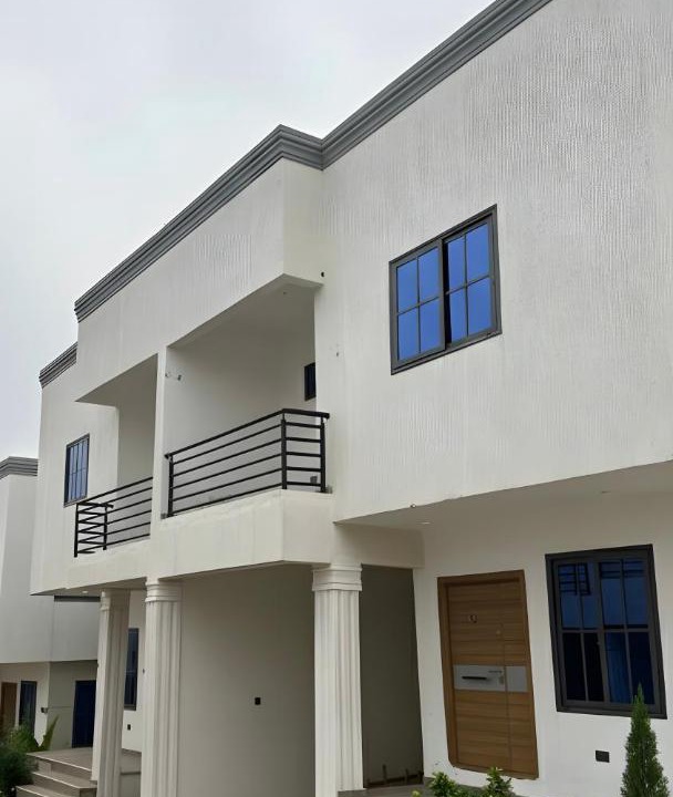 Sunyani Apartment | Greek Avenue