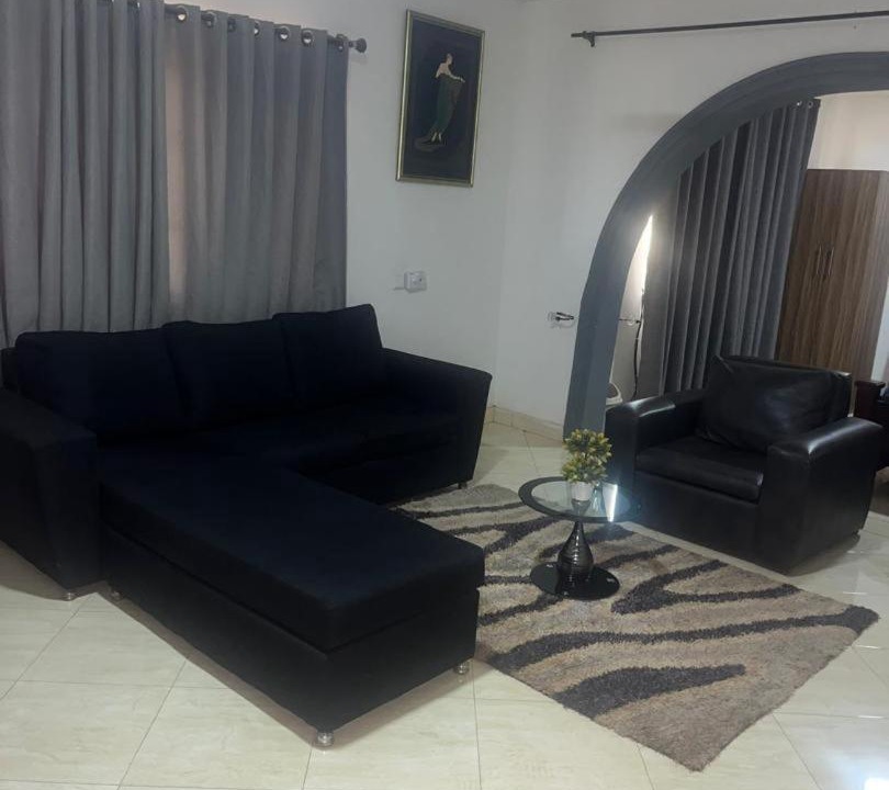 Mile 11 Hotel | Vihills Hotel