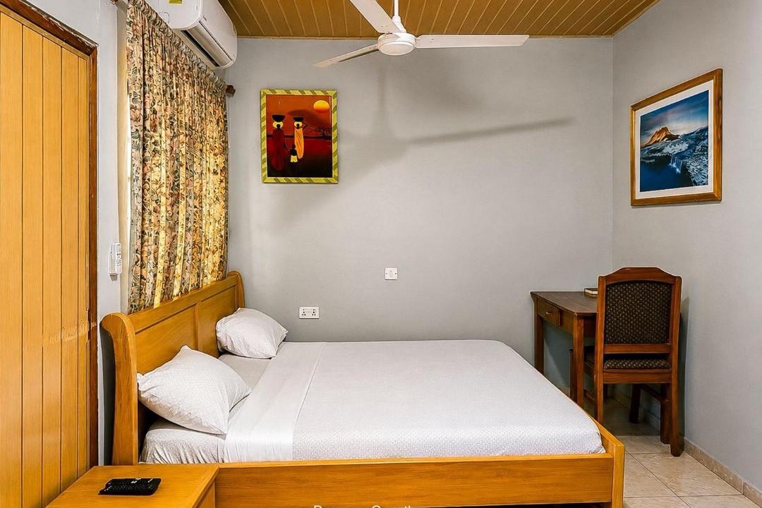 Akosombo House | PANAASA GUEST HOUSE