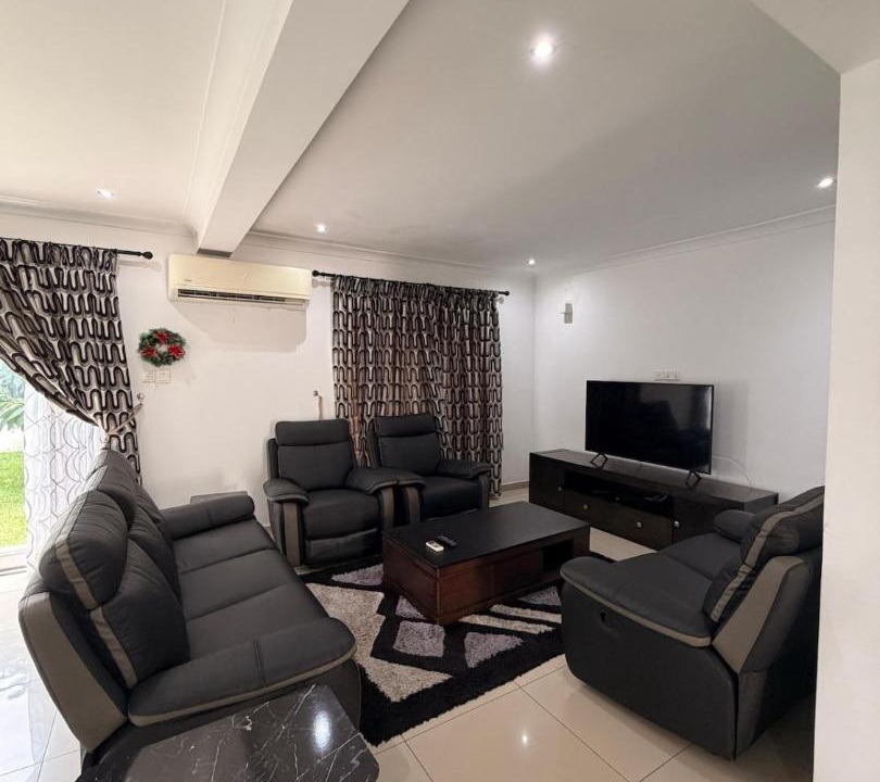 Cantonments Apartment | 4BR Town House Cantonments, Pool, Private Garden