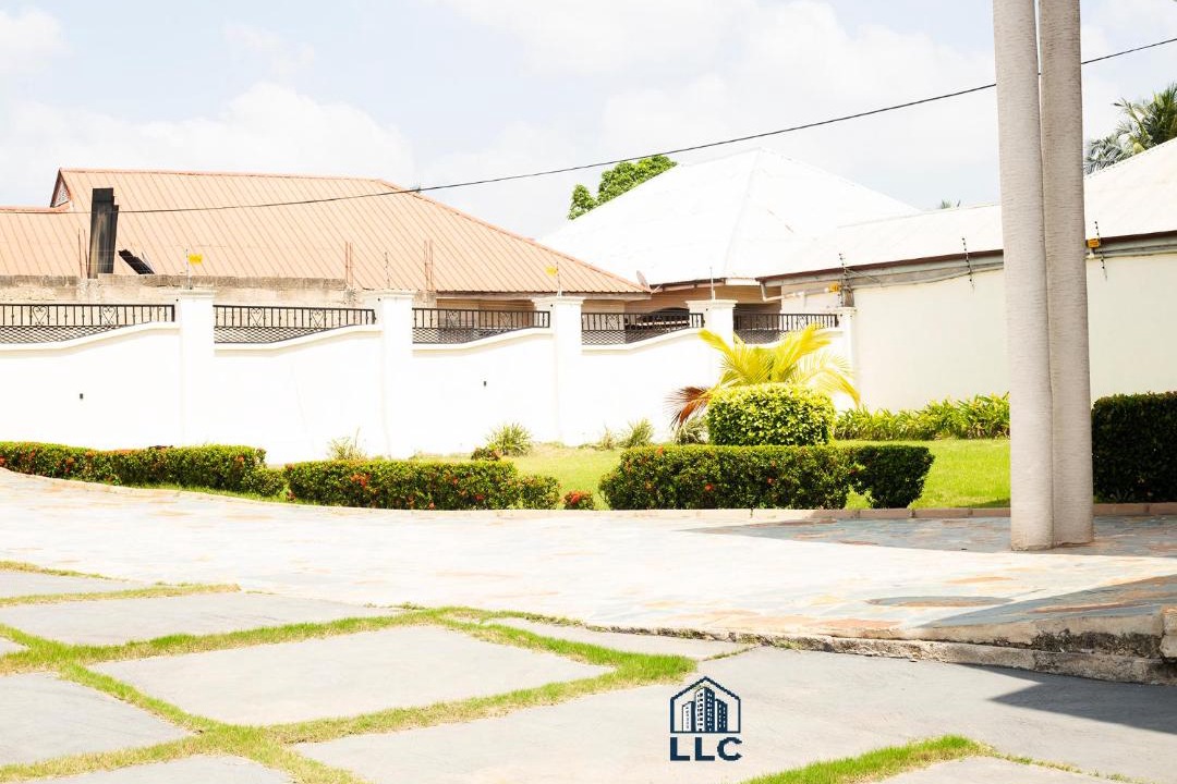 Kumasi Villa | llc APARTMENT