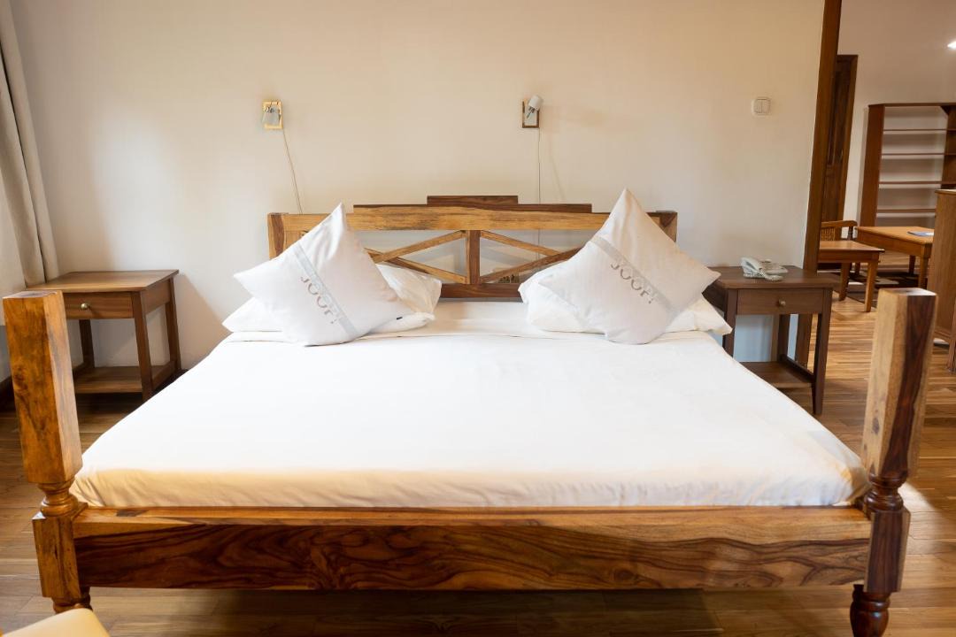 Accra Hotel | Esther's Hotel