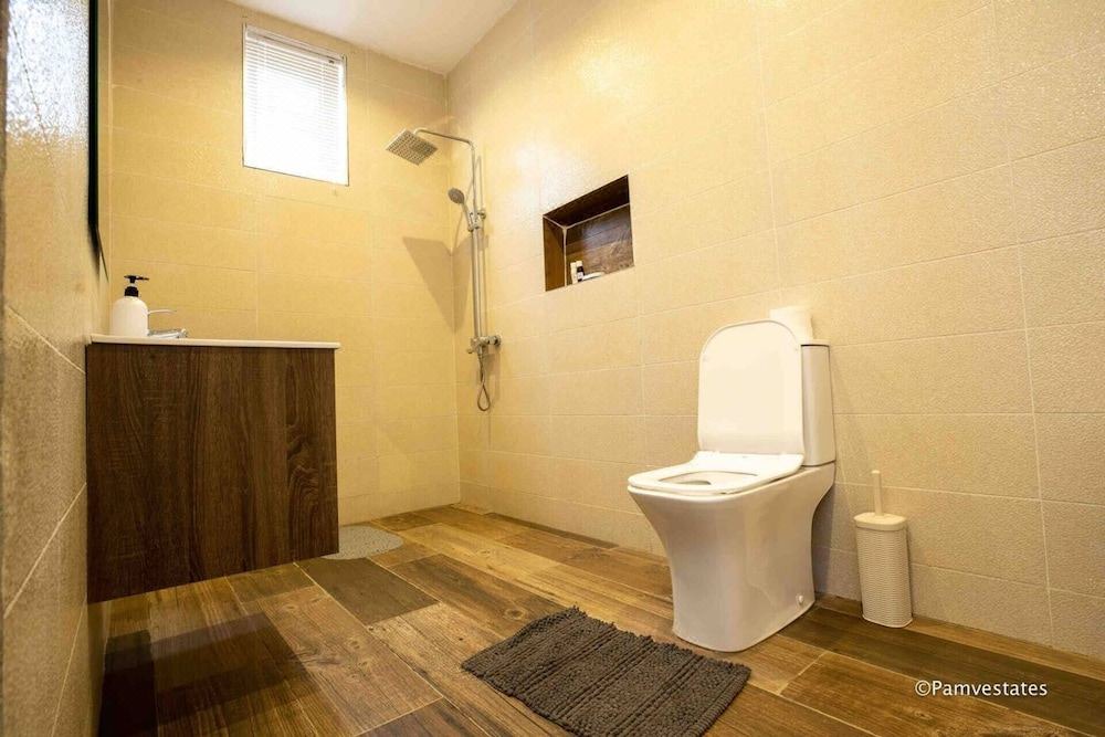 Photo of Bathroom in Santeo