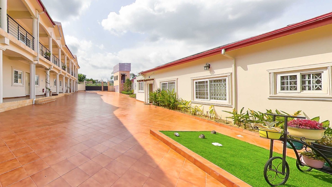 Photo of Outdoor in Oyibi