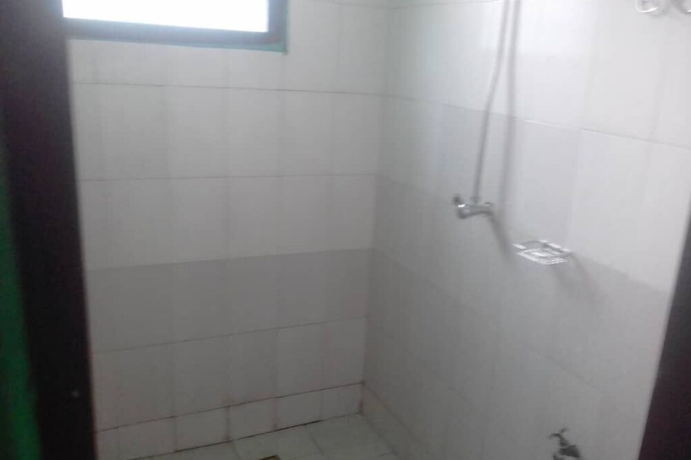 Photo of Bathroom in Tema
