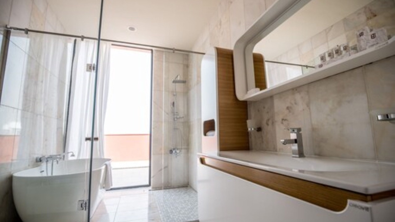 Photo of Bathroom in Labadi