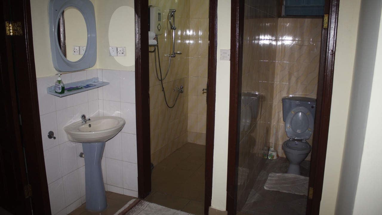 Photo of Bathroom in Kwabenyan