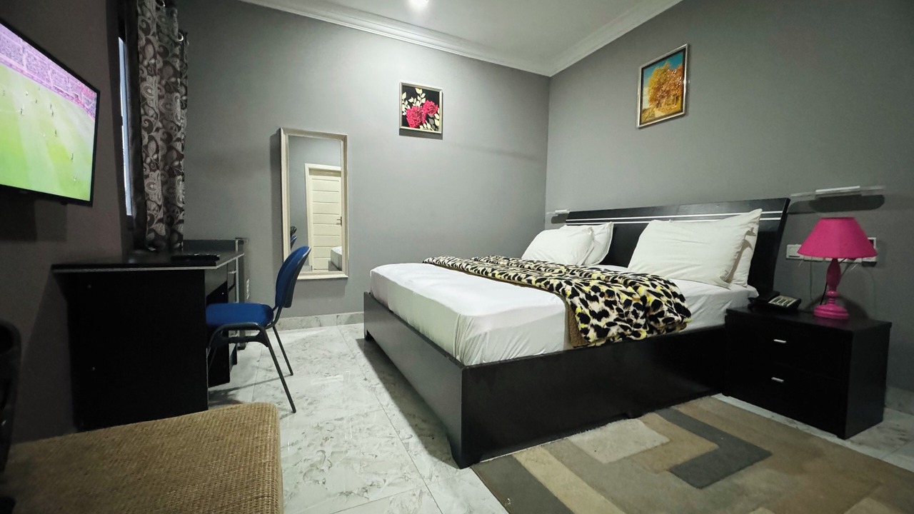 Photo of Bedroom in Tema