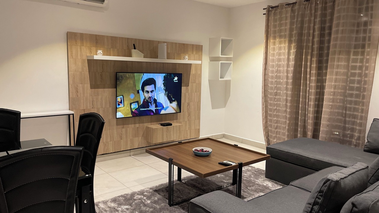Photo of Livingroom in Cantonments