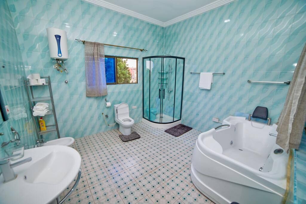 Photo of Bathroom in Tema