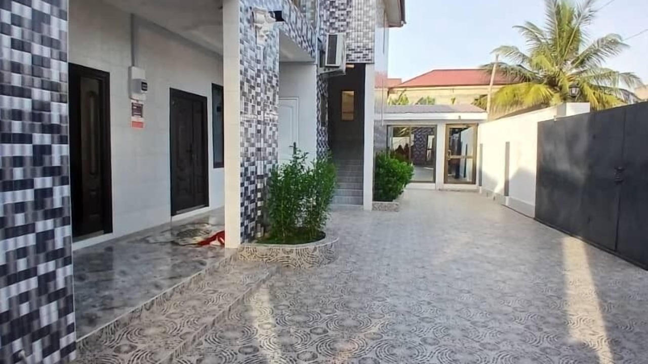 Photo of Outdoor in Adentan