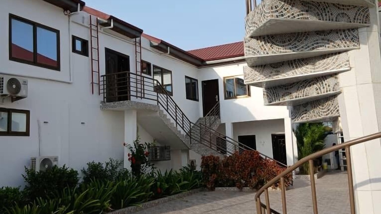 Photo of Outdoor in Adentan