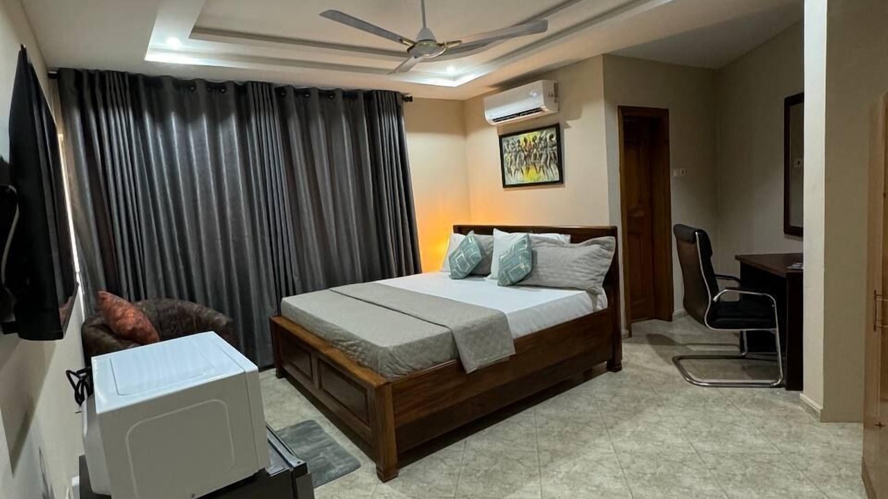 Photo of Bedroom in Kwabenyan