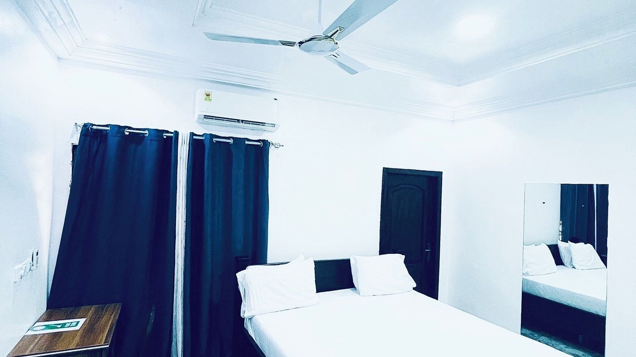 Photo of Bedroom in Adentan