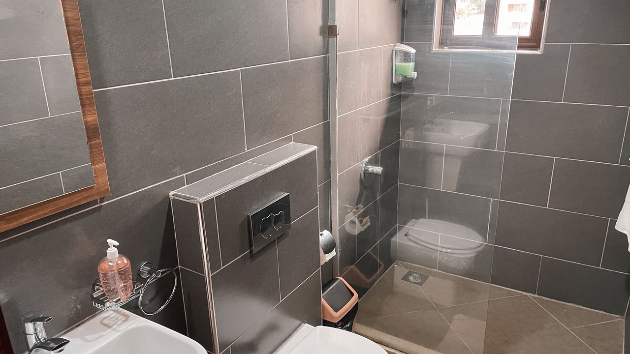 Photo of Bathroom in North Ridge