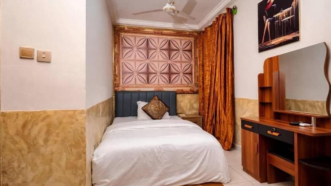 Photo of Bedroom in Teshie