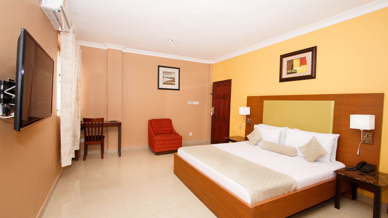 Photo of Bedroom in Osu
