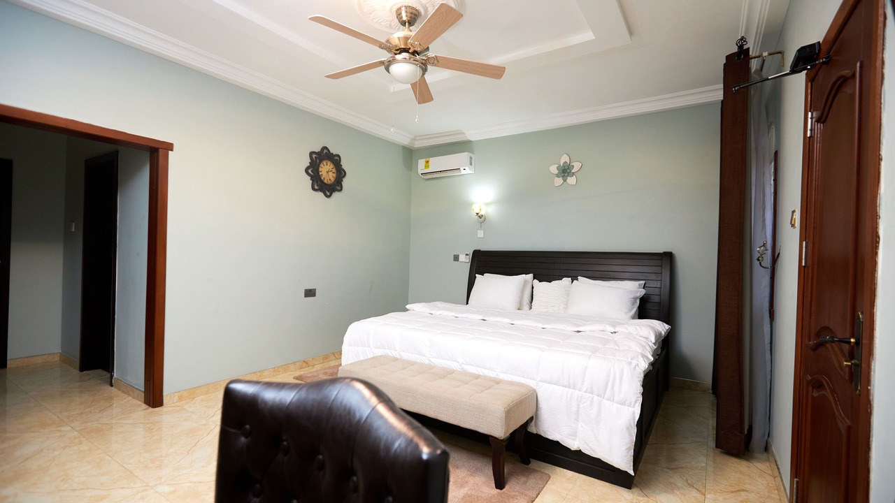 Photo of Bedroom in Teshie