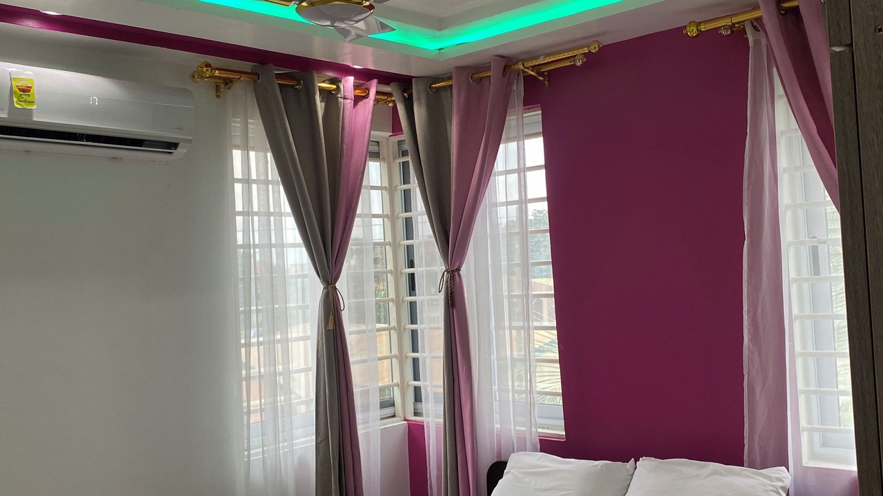 Photo of Bedroom in Agblesia