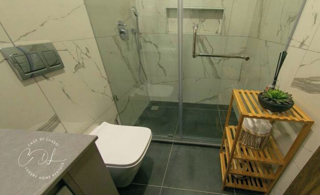 Photo of Bathroom in Labadi