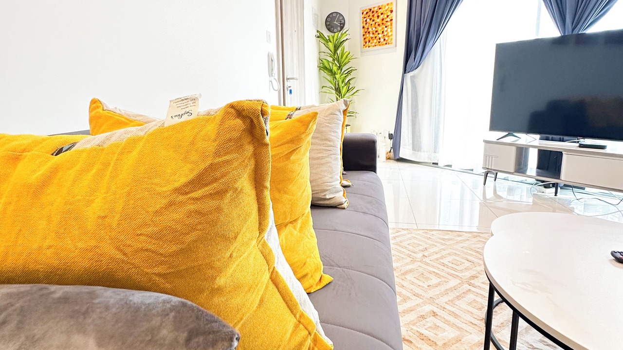 Photo of Livingroom in Cantonments