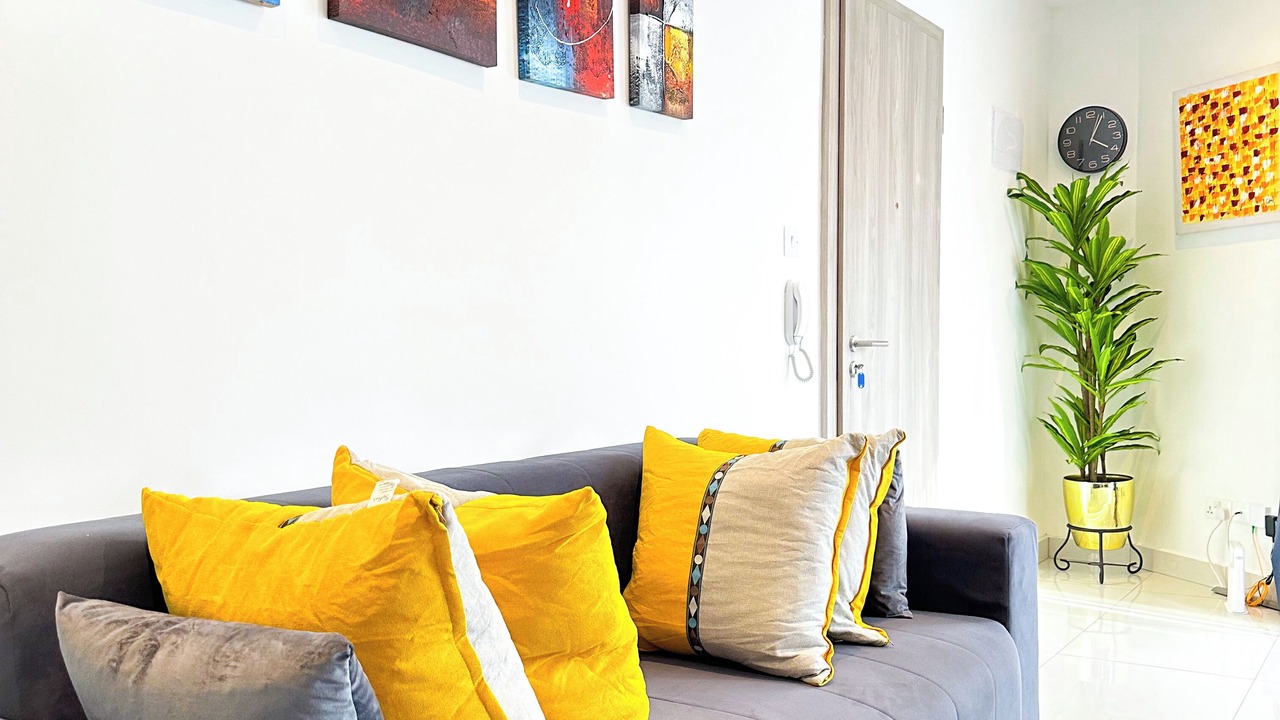 Photo of Livingroom in Cantonments
