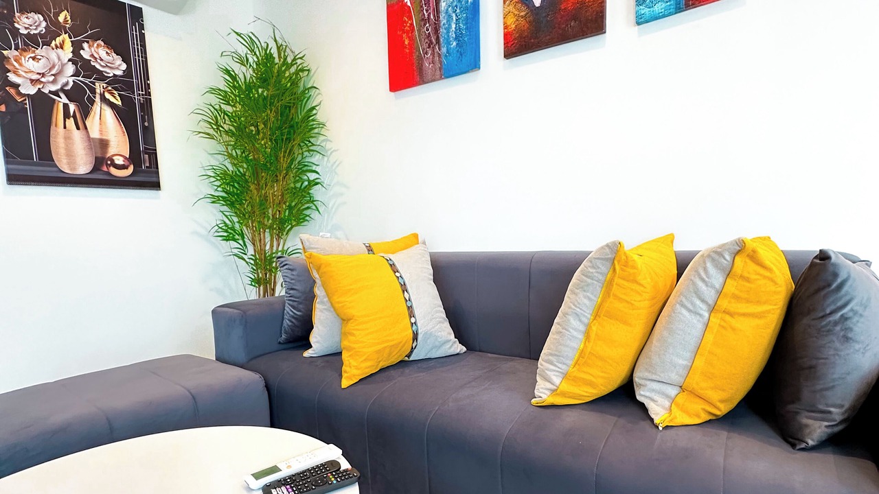 Photo of Livingroom in Cantonments