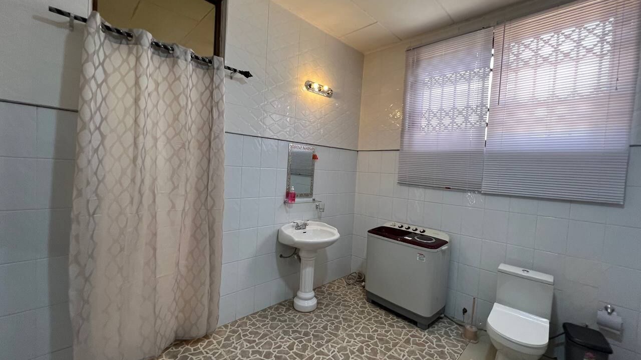 Photo of Bathroom in Santeo