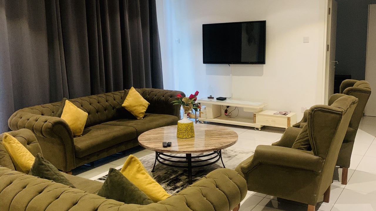 Photo of Livingroom in Cantonments
