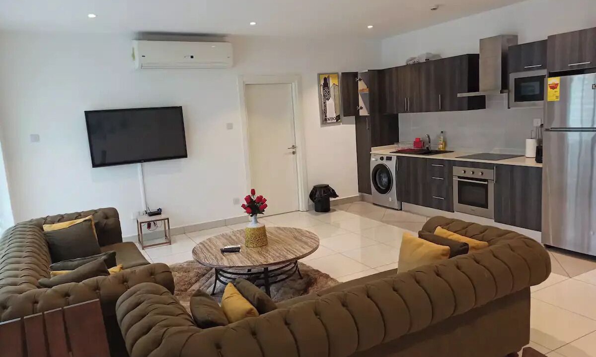 Photo of Livingroom in Cantonments