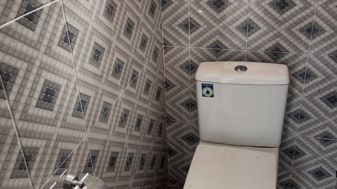 Photo of Bathroom in Roman Ridge