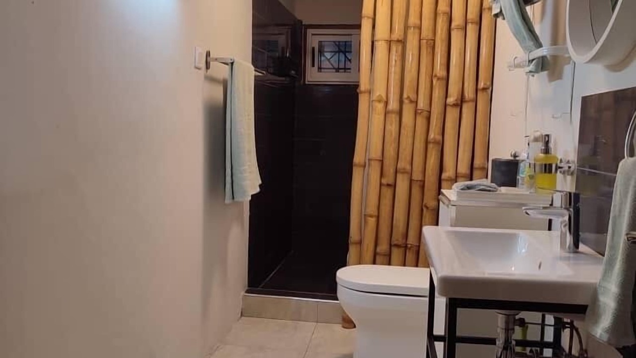 Photo of Bathroom in Tema
