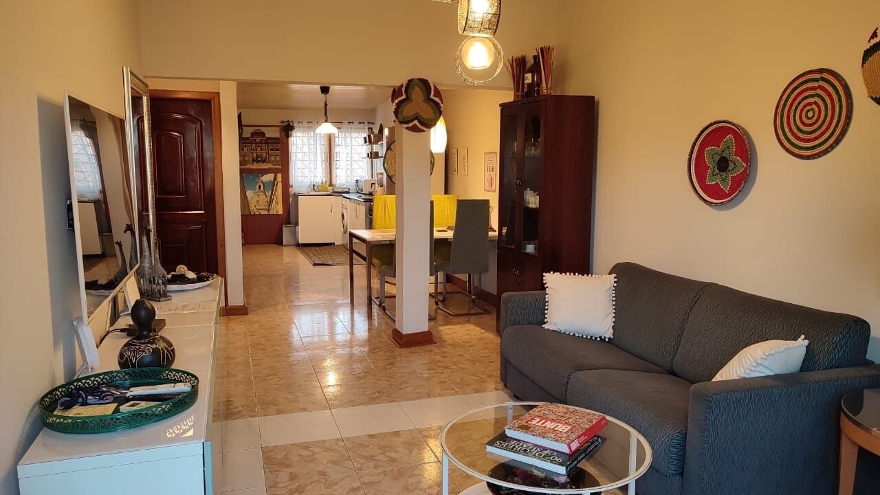 Photo of Livingroom in Tema