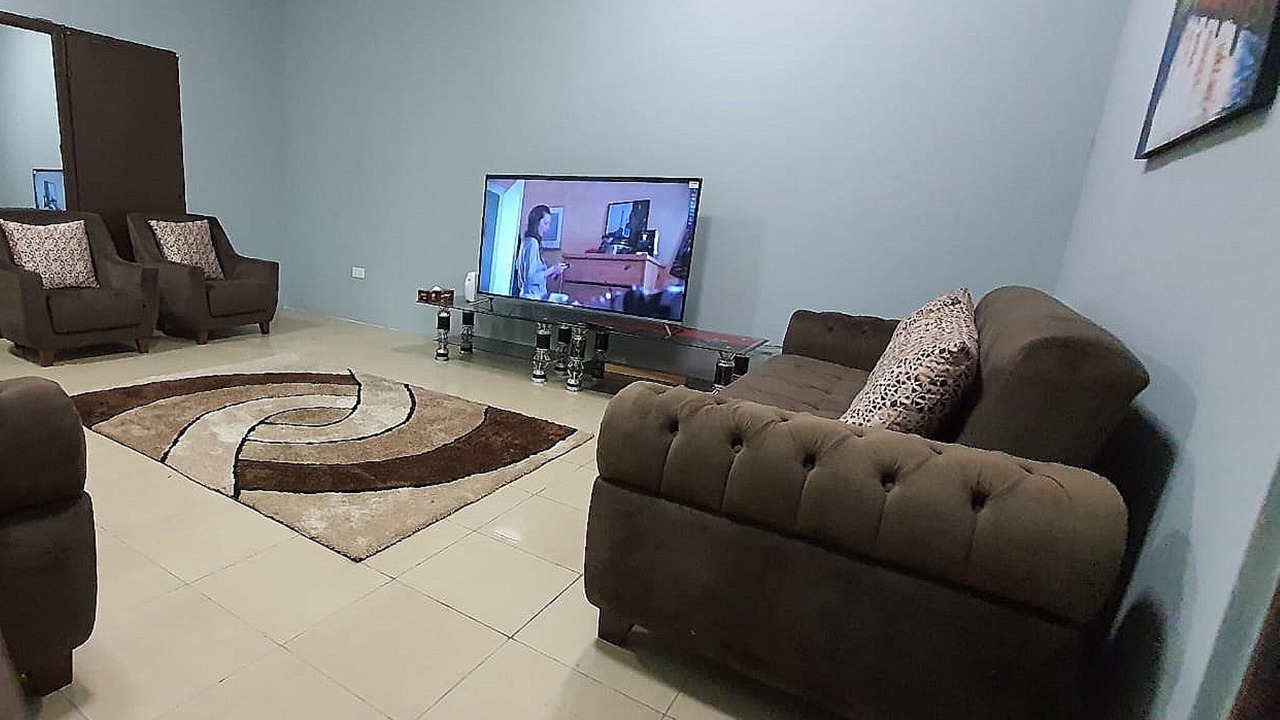 Photo of Livingroom in Legon